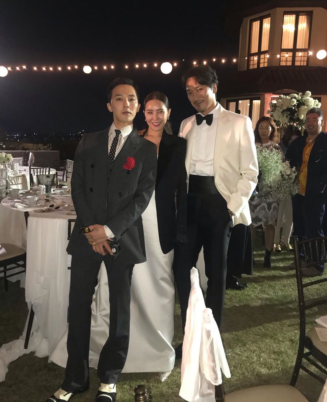 photos-dami-kwon-s-instagram-update-from-her-wedding-featuring-photos-with-g-dragon-posted-on-2019-10-12