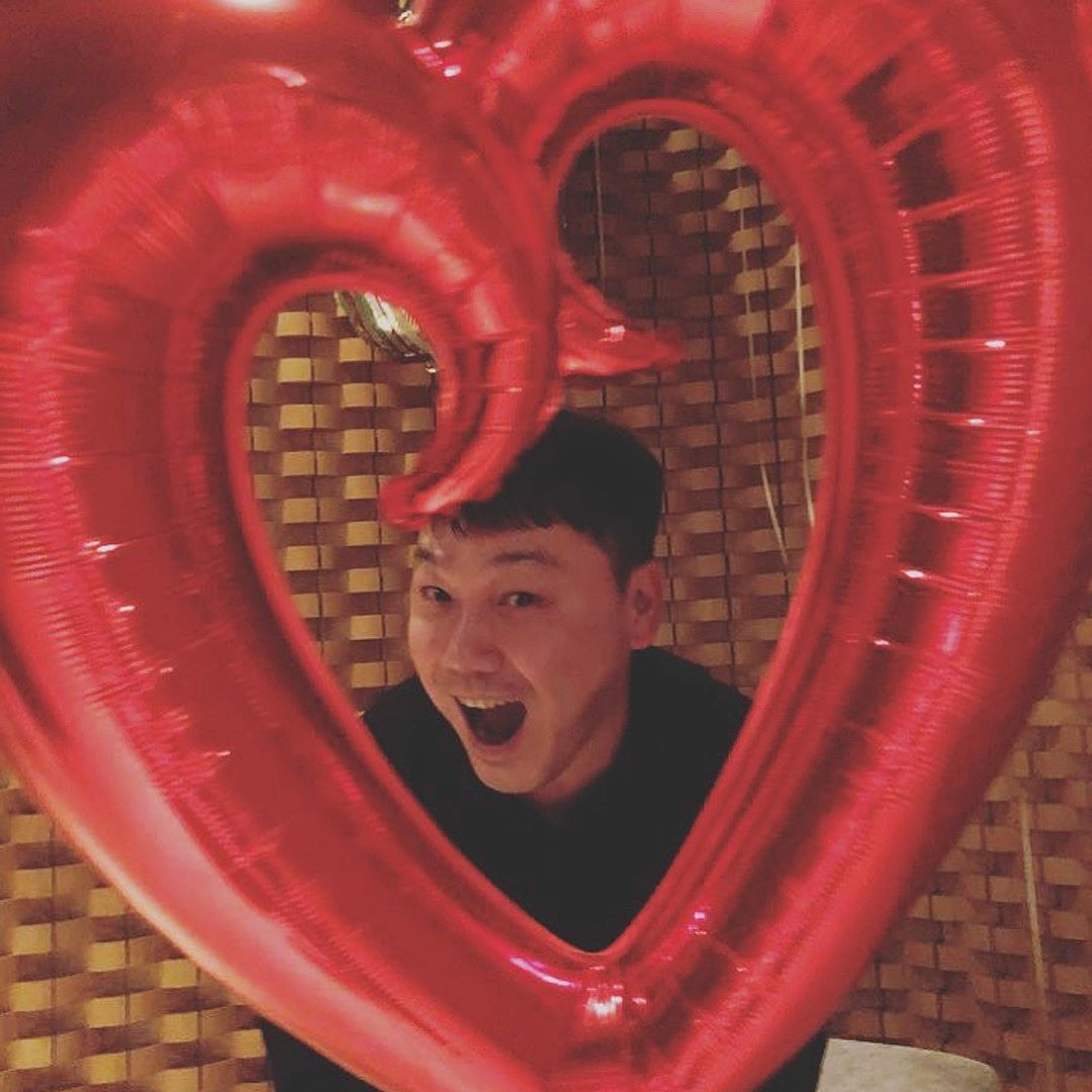 Taeyang Instagram Feb 7, 2018 11:00pm 보고싶은 재욱이형.. 이제 좀 있으면 생일끝나가네... 마지막으로 생일축하해 형 ️
