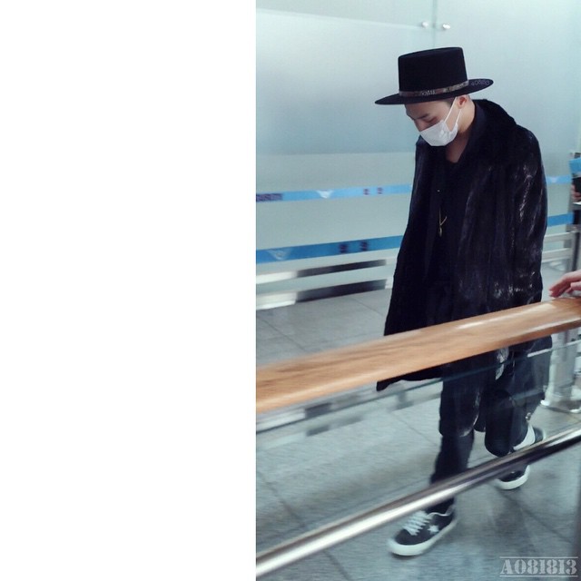G-Dragon - Incheon Airport - 24jan2015 - a081813 - 01.jpg