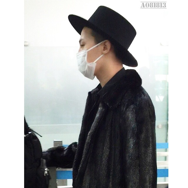 G-Dragon - Incheon Airport - 24jan2015 - a081813 - 02.jpg