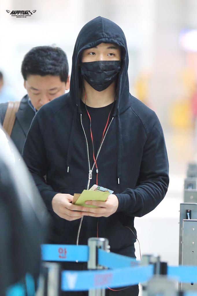BIGBANG - Incheon Airport - 01apr2015 - Dae Sung - Happy_daes - 01.jpg