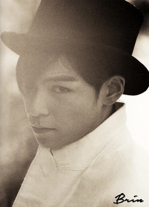 arwenchoi: FROMTOP  —-HQ SCANS PART 9—- cr. AeuyTLin...