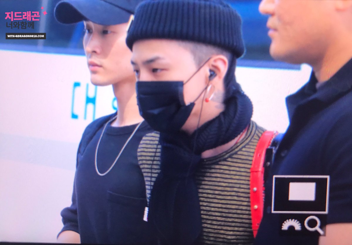 G-Dragon Departure Seoul to Singapore 2017-06-23 (3)